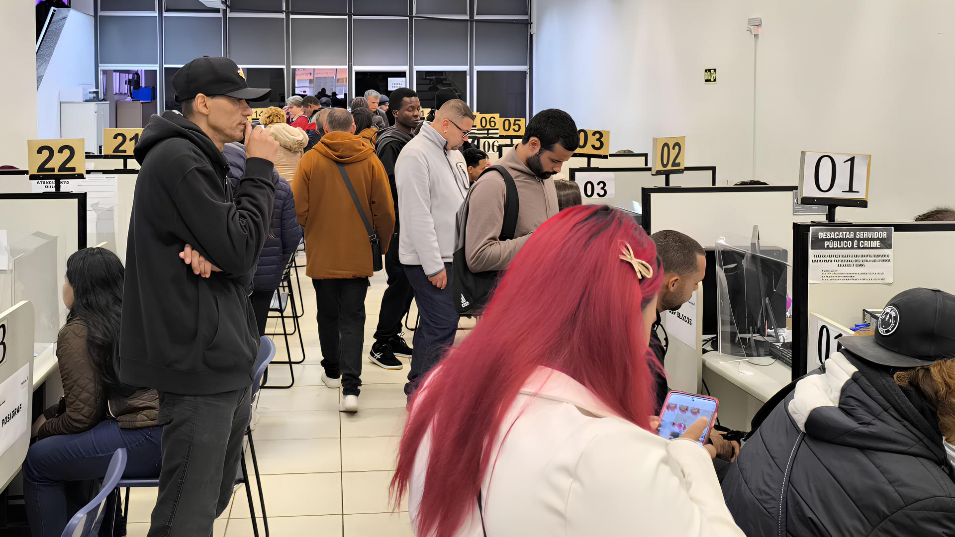Como o Paraná Está Transformando Vidas: O Mutirão de Empregos para Migrantes e Refugiados 1 Como o Paran Est Transformando Vidas O Mutir o de Empregos para Migrantes e Refugiados Como o Paraná Está Transformando Vidas: O Mutirão de Empregos para Migrantes e Refugiados