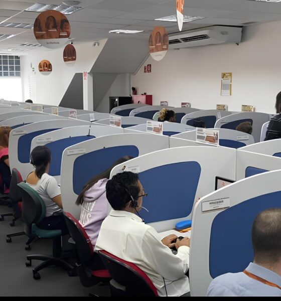 Descobrindo o Tesouro Escondido do Call Center: Como uma Carreira em Teleatendimento Pode Ser a Catapulta para o Sucesso Profissional 2 Descobrindo o Tesouro Escondido do Call Center Como uma Carreira em Teleatendimento Pode Ser a Catapulta para o Sucesso Profissional Descobrindo o Tesouro Escondido do Call Center: Como uma Carreira em Teleatendimento Pode Ser a Catapulta para o Sucesso Profissional