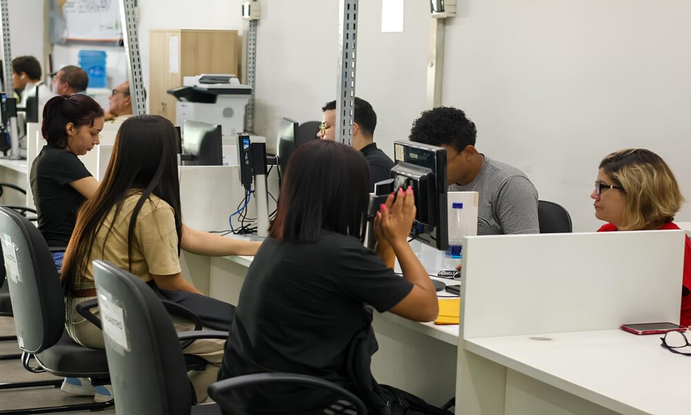 Manaus em Movimento 207 Vagas de Emprego Abrem Portas para o Futuro em 2025 Manaus em Movimento: 207 Vagas de Emprego Abrem Portas para o Futuro em 2025