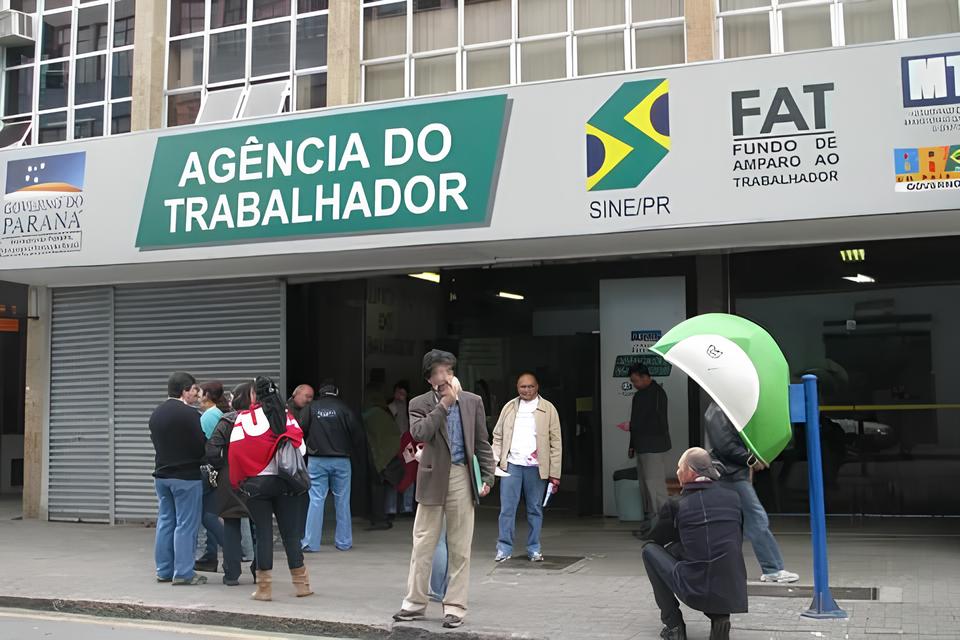 Maring em A o Mais de 900 Vagas de Emprego Dispon veis Sua Oportunidade Pode Estar Aqui Maringá em Ação: Mais de 900 Vagas de Emprego Disponíveis – Sua Oportunidade Pode Estar Aqui!