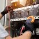 O Caso do Eletricista que Trocou Fios por F Como um Discurso de Chefe Descontrolado Est Mudando o Jogo no Local de Trabalho O Caso do Eletricista que Trocou Fios por Fé: Como um Discurso de Chefe Descontrolado Está Mudando o Jogo no Local de Trabalho