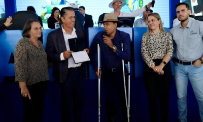 O Legado de Anselmo de Jesus Como um Trabalhador Rural Transformou Rond nia e Conquistou Aplausos na C mara Municipal O Legado de Anselmo de Jesus: Como um Trabalhador Rural Transformou Rondônia e Conquistou Aplausos na Câmara Municipal