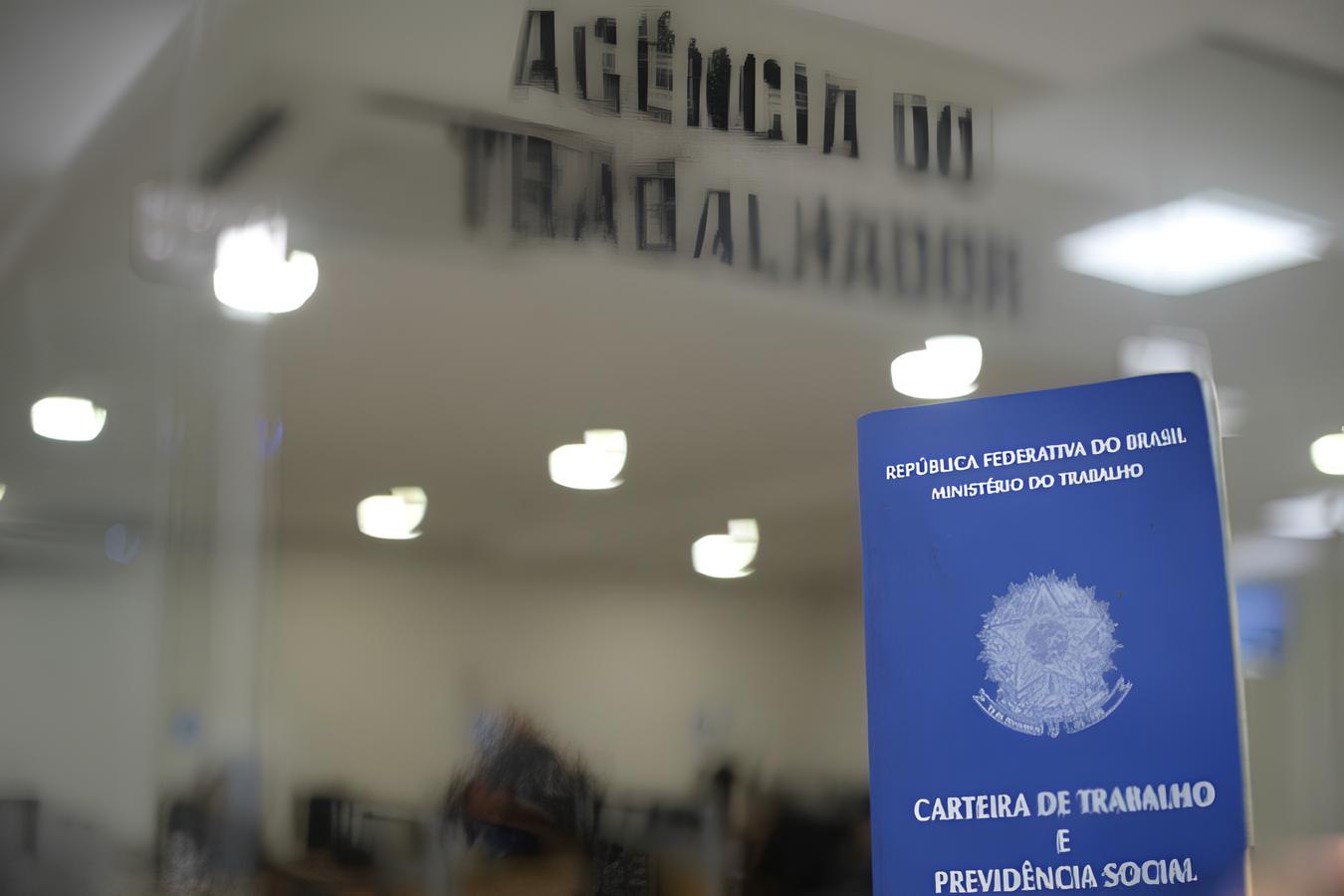 Portas Abertas: Como 815 Vagas de Emprego Podem Transformar o Futuro do Distrito Federal 1 Portas Abertas Como 815 Vagas de Emprego Podem Transformar o Futuro do Distrito Federal Portas Abertas: Como 815 Vagas de Emprego Podem Transformar o Futuro do Distrito Federal