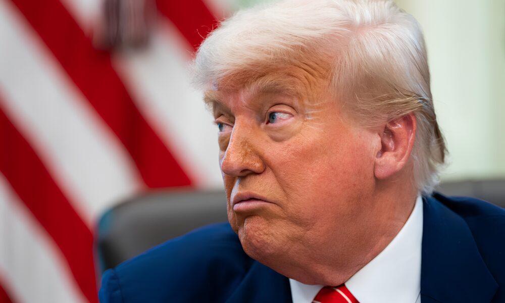 Quando Trump Encontra Powell O Drama dos Juros e a Surpresa do Mercado Quando Trump Encontra Powell: O Drama dos Juros e a Surpresa do Mercado
