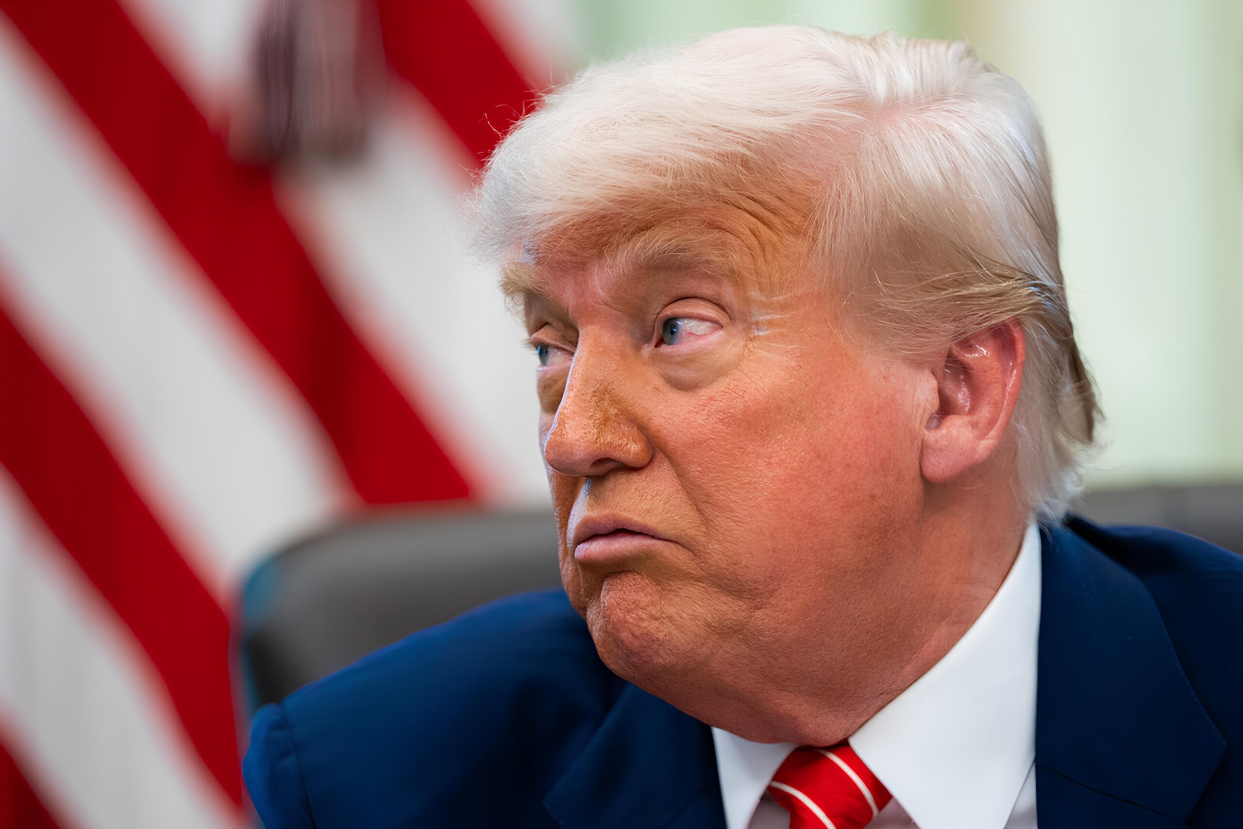 Quando Trump Encontra Powell: O Drama dos Juros e a Surpresa do Mercado 1 Quando Trump Encontra Powell O Drama dos Juros e a Surpresa do Mercado scaled Quando Trump Encontra Powell: O Drama dos Juros e a Surpresa do Mercado