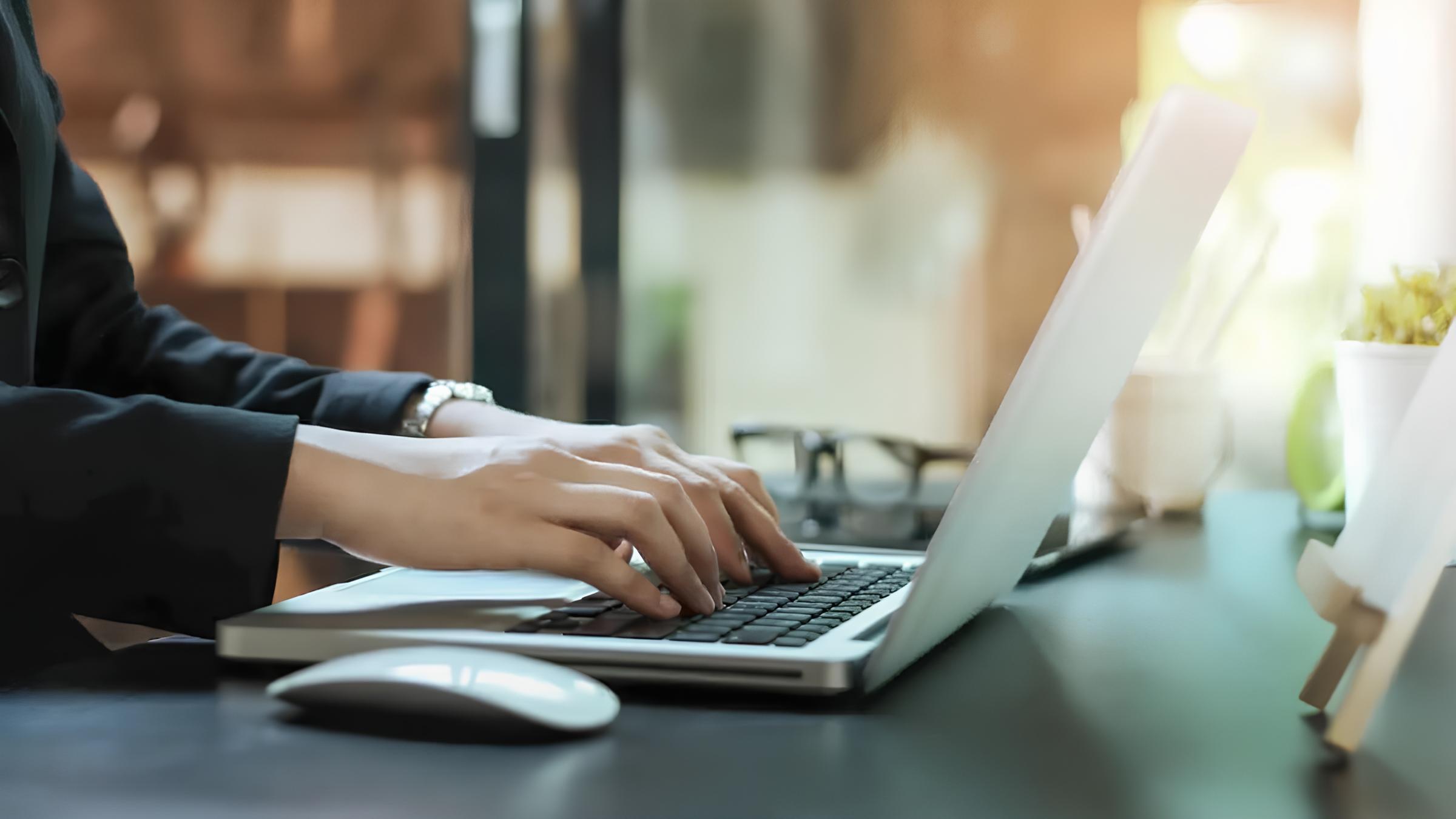 Uma História de Superação e Inclusão: Como Letícia Conquistou Seu Lugar no Mercado de Trabalho 1 Uma Hist ria de Supera o e Inclus o Como Let cia Conquistou Seu Lugar no Mercado de Trabalho Uma História de Superação e Inclusão: Como Letícia Conquistou Seu Lugar no Mercado de Trabalho