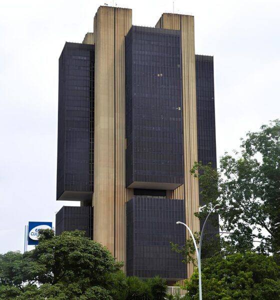 A Decis o que Paralisou o Rel gio O Que a Selic Est vel Revela Sobre o Futuro da Economia Brasileira A Decisão que Paralisou o Relógio: O Que a Selic Estável Revela Sobre o Futuro da Economia Brasileira?