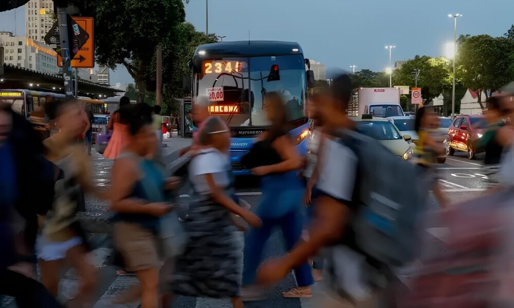 Como o IBGE Est Redefinindo o Futuro do Mercado de Trabalho no Brasil O Impacto dos Novos Dados do Censo 2022 Como o IBGE Está Redefinindo o Futuro do Mercado de Trabalho no Brasil: O Impacto dos Novos Dados do Censo 2022