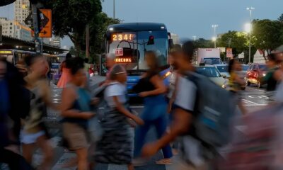 Como o IBGE Est Redefinindo o Futuro do Mercado de Trabalho no Brasil O Impacto dos Novos Dados do Censo 2022 Como o IBGE Está Redefinindo o Futuro do Mercado de Trabalho no Brasil: O Impacto dos Novos Dados do Censo 2022