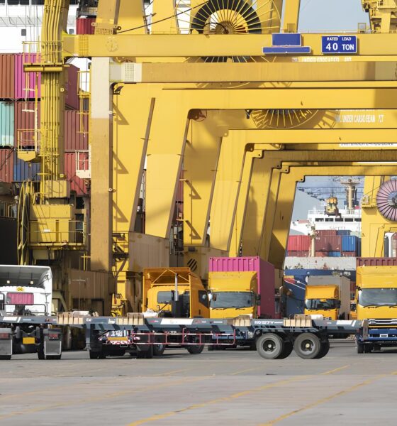Guerra Comercial ou Diálogo Global? Como Tarifas dos EUA Ameaçam o Futuro do Comércio Internacional 2 Guerra Comercial ou Di logo Global Como Tarifas dos EUA Amea am o Futuro do Com rcio Internacional Guerra Comercial ou Diálogo Global? Como Tarifas dos EUA Ameaçam o Futuro do Comércio Internacional