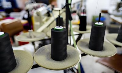 A Tempestade T xtil Como Tarifas de 15 nos EUA Podem Redesenhar o Futuro da Moda Portuguesa A Tempestade Têxtil: Como Tarifas de 15% nos EUA Podem Redesenhar o Futuro da Moda Portuguesa