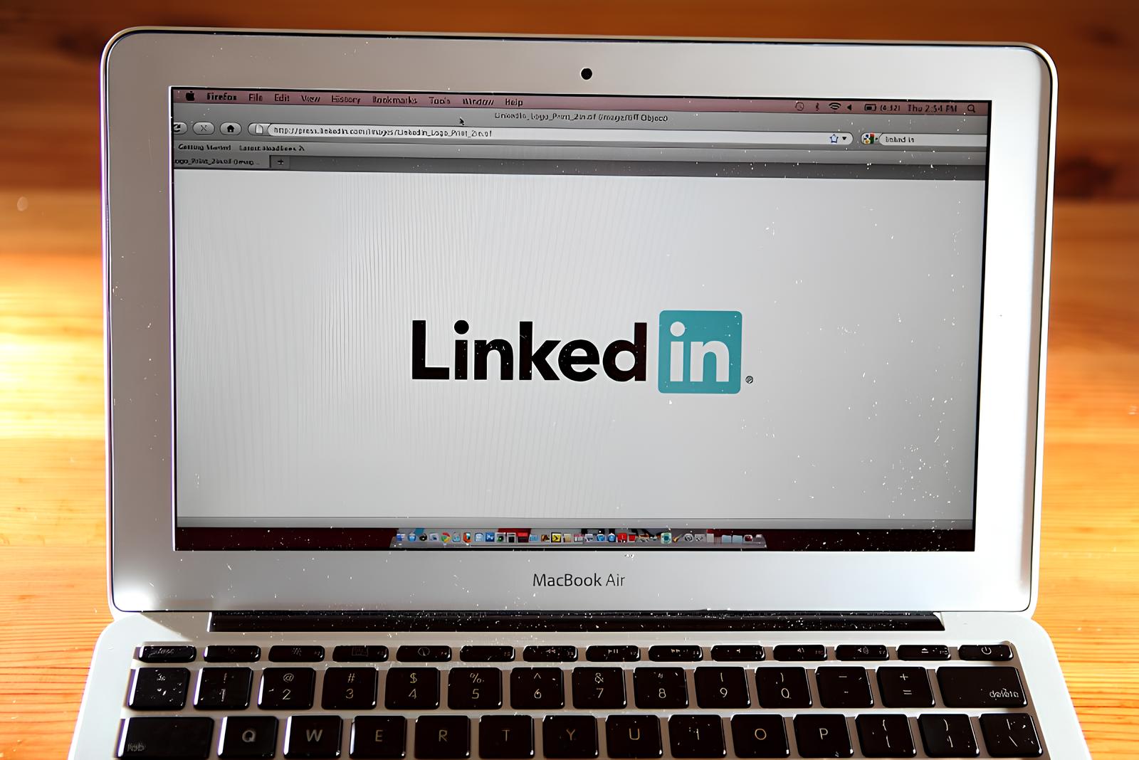 Atenção, Candidatos: Como Hackers Estão Usando Plataformas de Emprego Para Enganar Milhões de Pessoas 1 Aten o Candidatos Como Hackers Est o Usando Plataformas de Emprego Para Enganar Milh es de Pessoas Atenção, Candidatos: Como Hackers Estão Usando Plataformas de Emprego Para Enganar Milhões de Pessoas