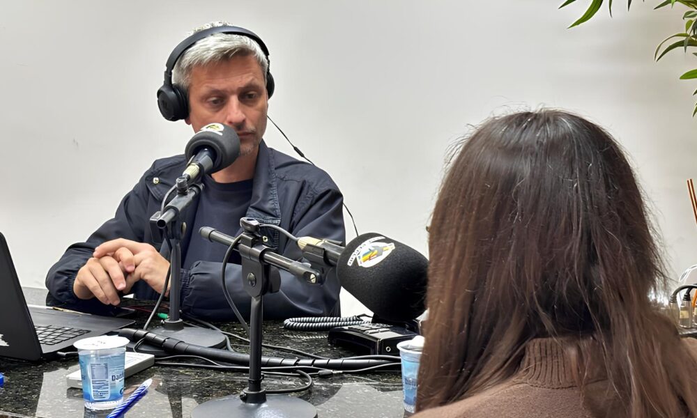 Como a Tecnologia Est Revolucionando as Salas de Aula Um Debate Sobre o Futuro da Educa o Como a Tecnologia Está Revolucionando as Salas de Aula: Um Debate Sobre o Futuro da Educação