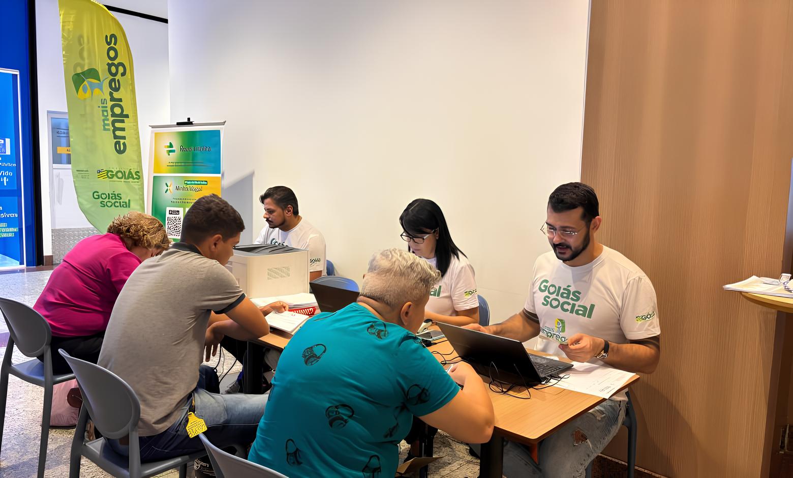 Feirão de Empregos em Aparecida de Goiânia Promete Transformar Vidas com Mais de 10 Mil Oportunidades: Saiba Como Garantir a Sua! 1 Feir o de Empregos em Aparecida de Goi nia Promete Transformar Vidas com Mais de 10 Mil Oportunidades Saiba Como Garantir a Sua Feirão de Empregos em Aparecida de Goiânia Promete Transformar Vidas com Mais de 10 Mil Oportunidades: Saiba Como Garantir a Sua!