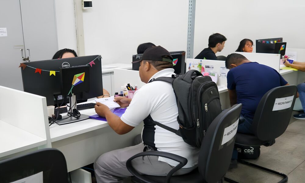 Manaus em Movimento 134 Novas Portas para o Futuro se Abrem Nesta Quinta Feira Manaus em Movimento: 134 Novas Portas para o Futuro se Abrem Nesta Quinta-Feira