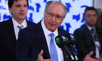 O Brasil Contra o Tarifa o Americano Como Alckmin e a C mara Podem Salvar Milhares de Empregos O Brasil Contra o Tarifaço Americano: Como Alckmin e a Câmara Podem Salvar Milhares de Empregos