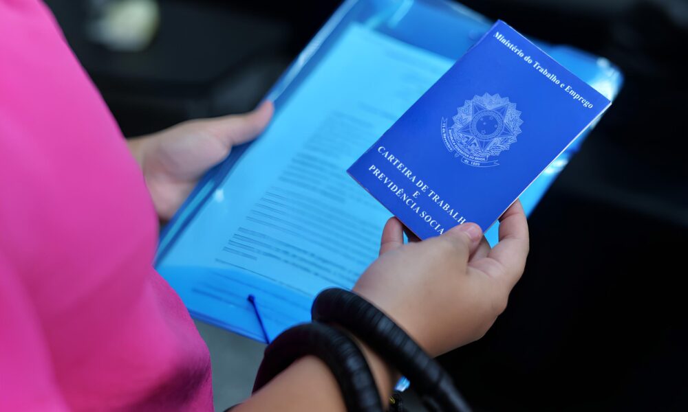 Pernambuco em Alta Como 5 Mil Novos Empregos e Sal rios Acima da M dia Est o Transformando o Nordeste Pernambuco em Alta: Como 5 Mil Novos Empregos e Salários Acima da Média Estão Transformando o Nordeste