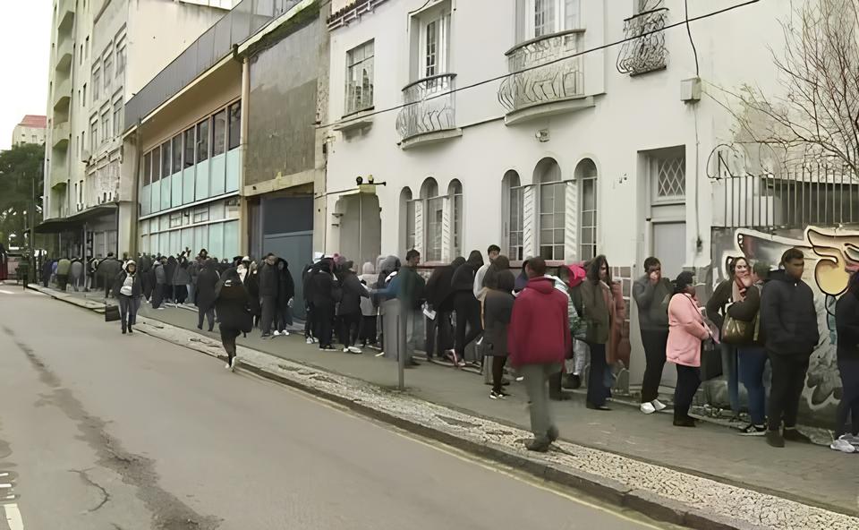 Quando Oportunidades Batem Porta Como Curitiba Est Transformando Vidas com Mutir es de Emprego em Massa Quando Oportunidades Batem à Porta: Como Curitiba Está Transformando Vidas com Mutirões de Emprego em Massa