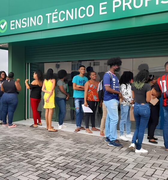 Como Salvador Est Transformando Vidas em Plataforma O Mutir o Que Re ne Empregos Sa de e Justi a Como Salvador Está Transformando Vidas em Plataforma: O Mutirão Que Reúne Empregos, Saúde e Justiça