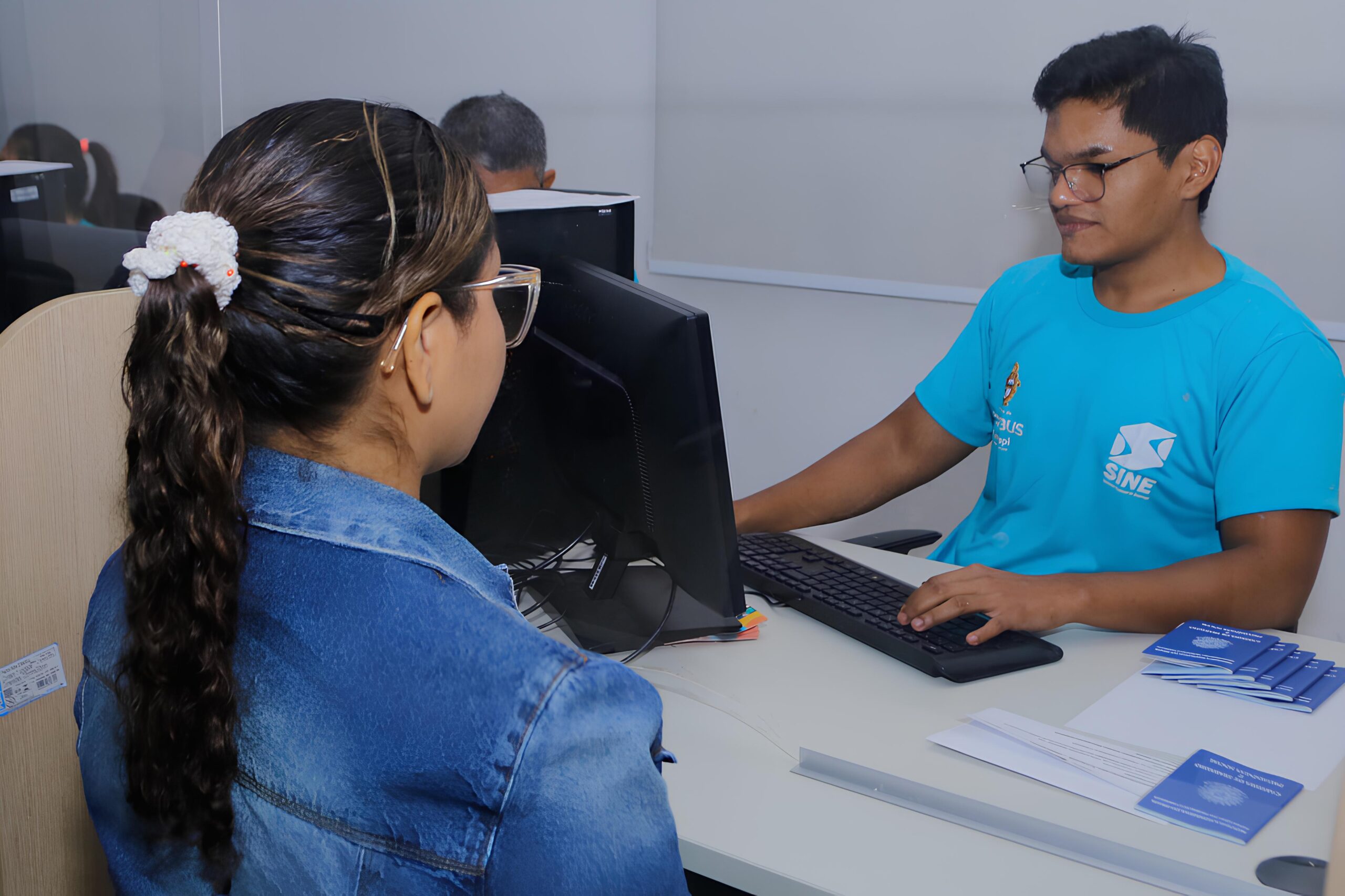 Como Sine Manaus Est Transformando Vidas com 422 Vagas de Emprego em um Mercado Competitivo scaled Como Sine Manaus Está Transformando Vidas com 422 Vagas de Emprego em um Mercado Competitivo