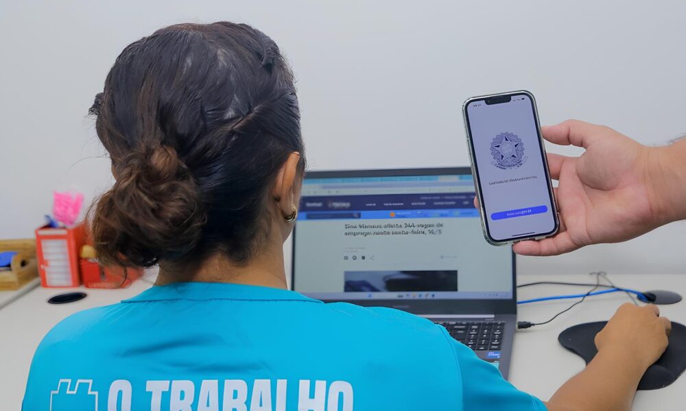 Manaus em Movimento 255 Vagas de Emprego Abrem Portas para o Futuro da Cidade Manaus em Movimento: 255 Vagas de Emprego Abrem Portas para o Futuro da Cidade