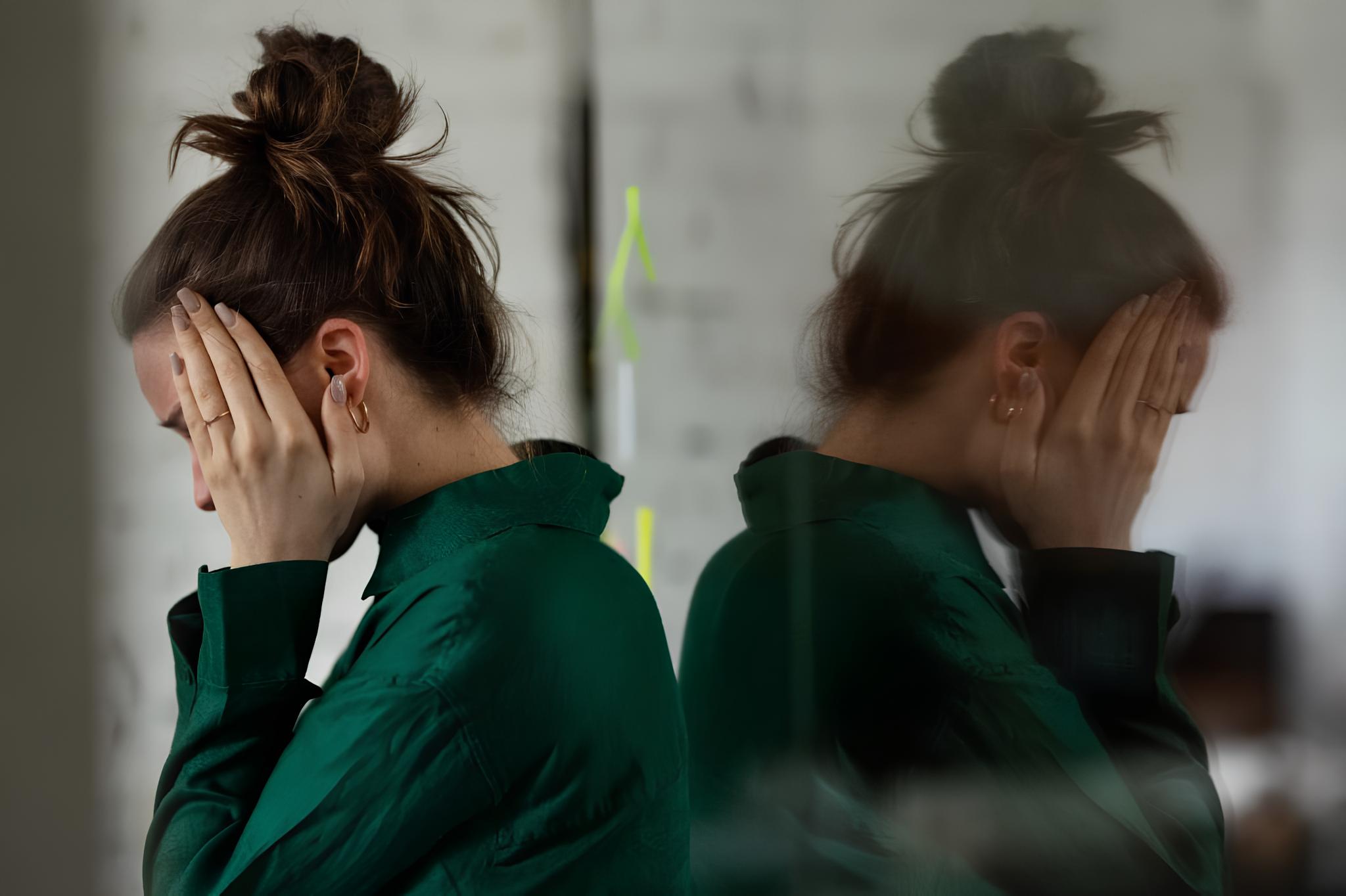 O Silêncio Que Custa Bilhões: Como o Adoecimento Mental no Trabalho Está Devorando a Economia e o Futuro das Empresas 1 O Sil ncio Que Custa Bilh es Como o Adoecimento Mental no Trabalho Est Devorando a Economia e o Futuro das Empresas O Silêncio Que Custa Bilhões: Como o Adoecimento Mental no Trabalho Está Devorando a Economia e o Futuro das Empresas